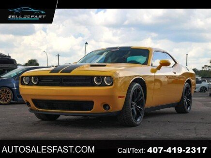 Photo 1 for 2017 Dodge Challenger SXT