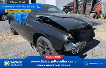 New 2017 Dodge Challenger SXT