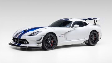 2017 Dodge Viper GTC