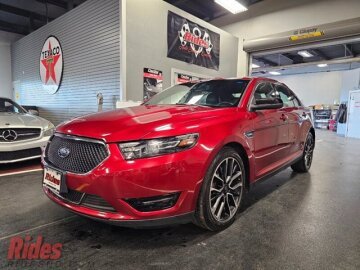 2017 Ford Taurus SHO