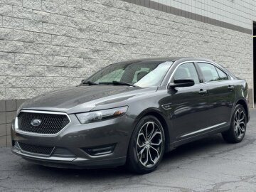 2017 Ford Taurus SHO