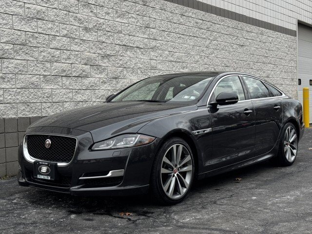2017 Jaguar XJ
