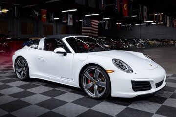 2017 Porsche 911