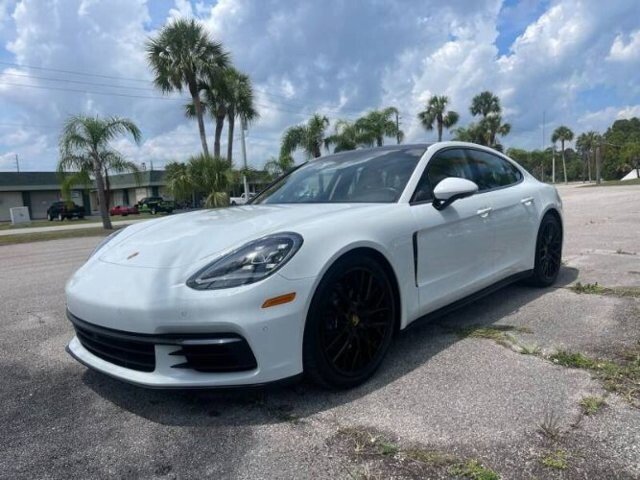 2017 Porsche Panamera 4S