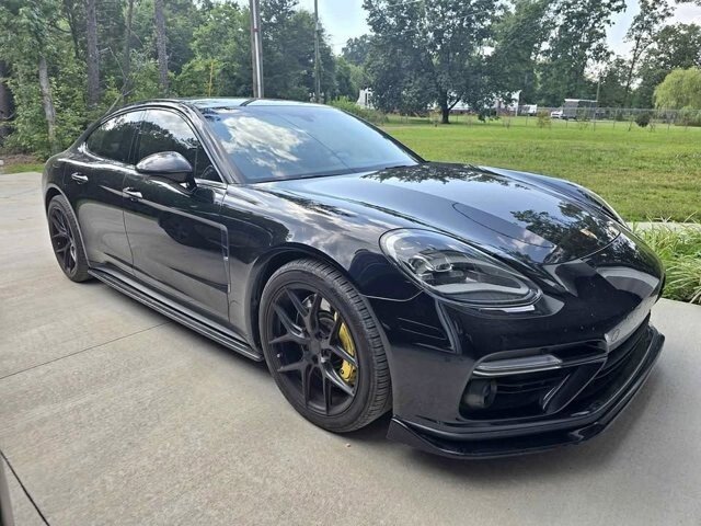 2017 Porsche Panamera Turbo