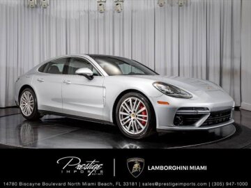 2017 Porsche Panamera Turbo