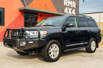 2017 Toyota Land Cruiser