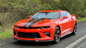 2018 Chevrolet Camaro SS Coupe w/ 2SS