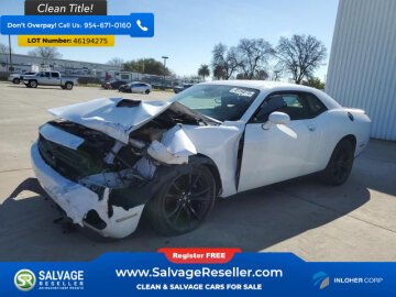 New 2018 Dodge Challenger SXT