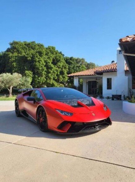 Photo 1 for 2018 Lamborghini Huracan Performante