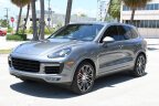 Thumbnail Photo 2 for 2018 Porsche Cayenne