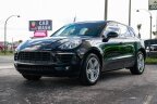 Thumbnail Photo 2 for 2018 Porsche Macan