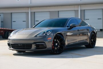 2018 Porsche Panamera 4S
