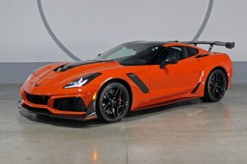2019 Chevrolet Corvette ZR1 Coupe w/ 3ZR