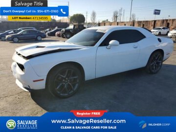 New 2019 Dodge Challenger SXT