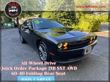 2019 Dodge Challenger SXT AWD