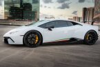 Thumbnail Photo 3 for 2019 Lamborghini Huracan Performante