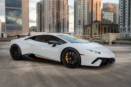 Photo 1 for 2019 Lamborghini Huracan Performante