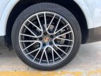 Thumbnail Photo 3 for 2019 Porsche Cayenne
