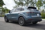 Thumbnail Photo 2 for 2019 Porsche Cayenne