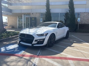 2020 Ford Mustang