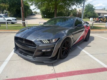 2020 Ford Mustang
