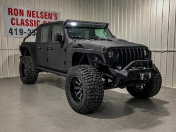 2020 Jeep Gladiator Sport