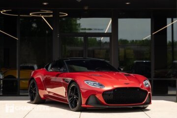 2021 Aston Martin DBS