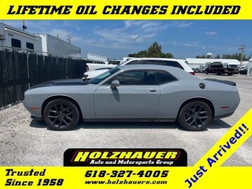 2021 Dodge Challenger SXT
