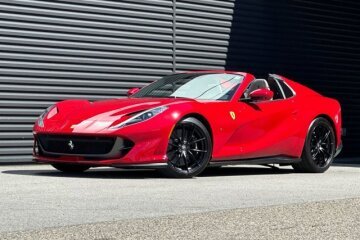 2021 Ferrari 812 GTS