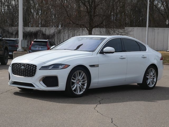 2021 Jaguar XF SE