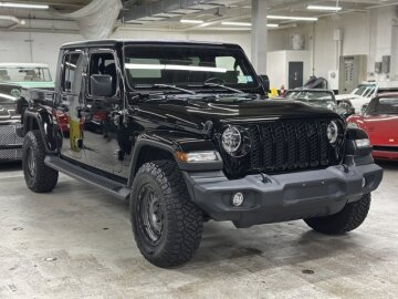2021 Jeep Gladiator Sport