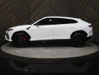 Thumbnail Photo 2 for 2021 Lamborghini Urus