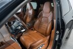 Thumbnail Photo 2 for 2021 Porsche Cayenne