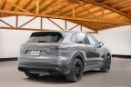 Thumbnail Photo 4 for 2021 Porsche Cayenne
