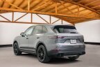 Thumbnail Photo 2 for 2021 Porsche Cayenne