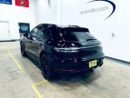 Thumbnail Photo 4 for 2021 Porsche Macan