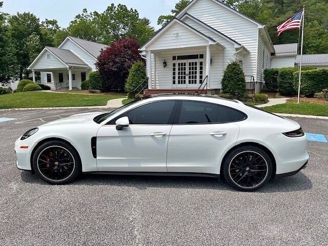 2021 Porsche Panamera