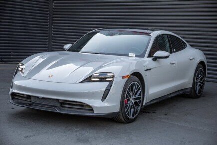 Photo 1 for 2021 Porsche Taycan 4S