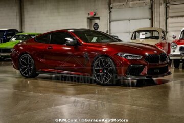 2022 BMW M8