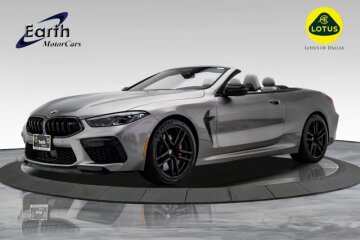 2022 BMW M8
