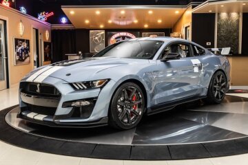 2022 Ford Mustang