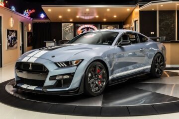 2022 Ford Mustang