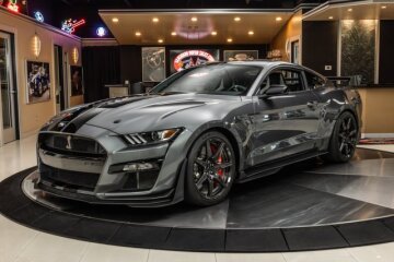 2022 Ford Mustang