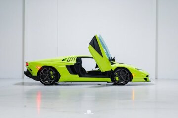 2022 Lamborghini Aventador