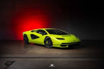 2022 Lamborghini Aventador