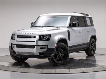 2022 Land Rover Defender 110 SE