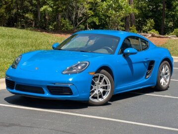 2022 Porsche 718 Cayman