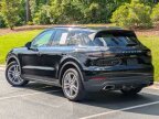 Thumbnail Photo 2 for 2022 Porsche Cayenne