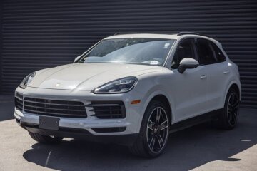 2022 Porsche Cayenne Platinum Edition